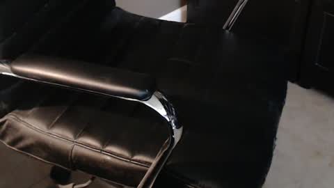 CAgay8 online show from October 2025 06:28:02 PM