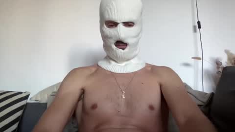 cagouler online show from December 2024 01:54:01 PM