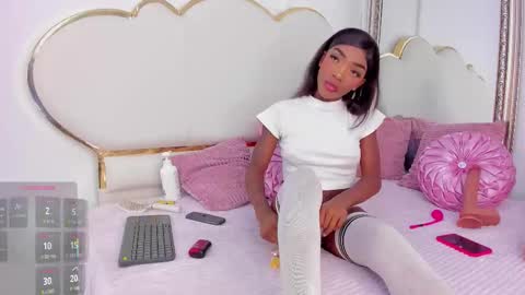 Cahitlin  online show from September 2025 05:51:02 AM