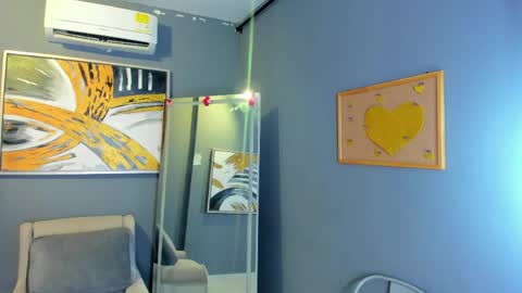 Snapshot of cailing chatting on April 2026 11:10:02 AM I am Katherine online show from April 2026 11:10:02 AM