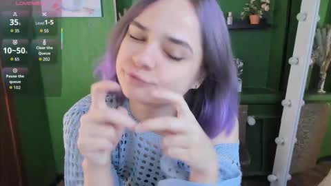 Gina online show from December 2025 10:00:01 AM