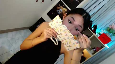 caitlin online show from July 2026 01:23:02 AM