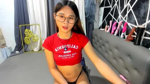 C A I T L Y N online show from July 2026 09:12:02 AM