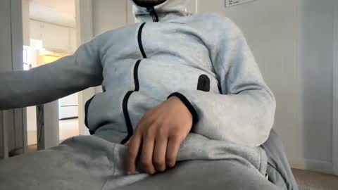 Snapshot of cakezoverfakez chatting on March 2025 12:50:02 PM longjohns online show from March 2025 12:50:02 PM