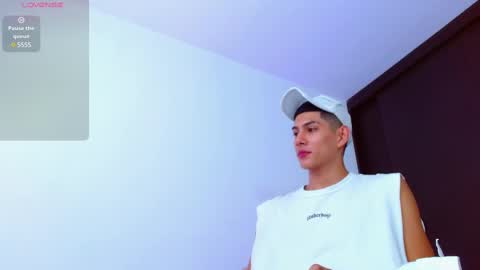 Valerio  online show from February 2025 08:20:02 PM