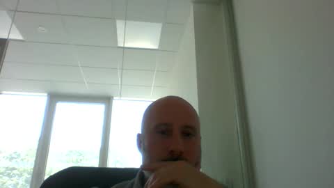 caldoski online show from April 2026 12:00:01 PM