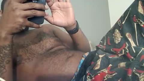 Snapshot of caliclysm12 chatting on October 2025 11:02:01 PM Caliclysm online show from October 2025 11:02:01 PM