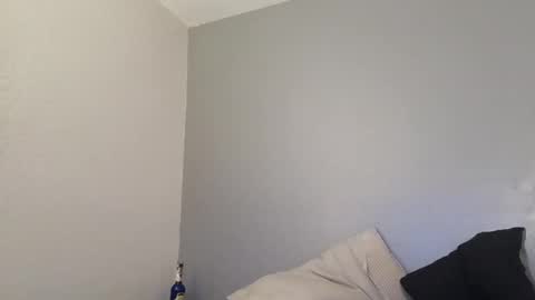 Snapshot of caliclysm12 chatting on October 2025 08:29:02 AM Caliclysm online show from October 2025 08:29:02 AM