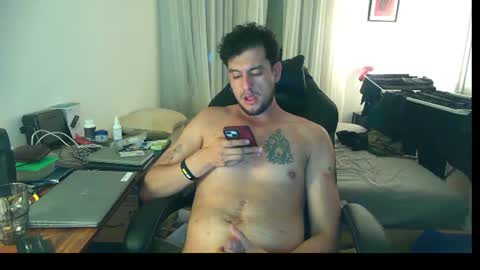calientecalientee online show from August 2026 10:52:02 PM
