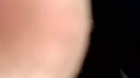 Snapshot of calisguitar chatting on February 2025 09:41:01 AM Calisguitar online show from February 2025 09:41:01 AM