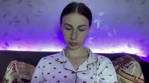 Anna online show from March 2025 07:10:02 PM