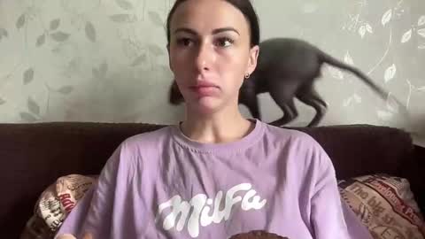 Anna online show from October 2025 11:07:01 AM