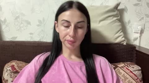 Snapshot of call_me_dad_ chatting on May 2026 08:14:02 PM Anna online show from May 2026 08:14:02 PM