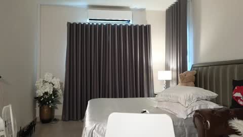 Call Me Linda online show from February 2025 02:38:02 AM