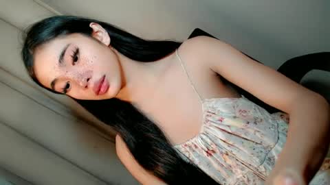 Snapshot of call_me_nina chatting on June 2026 01:09:01 AM call_me_nina online show from June 2026 01:09:01 AM