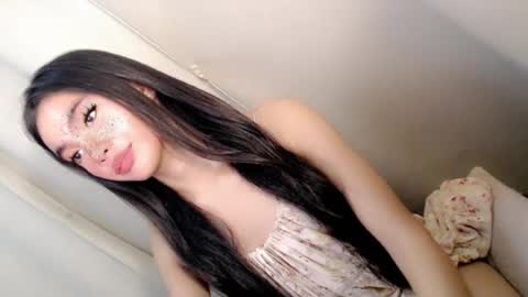 Snapshot of call_me_nina chatting on July 2026 12:19:02 PM call_me_nina online show from July 2026 12:19:02 PM