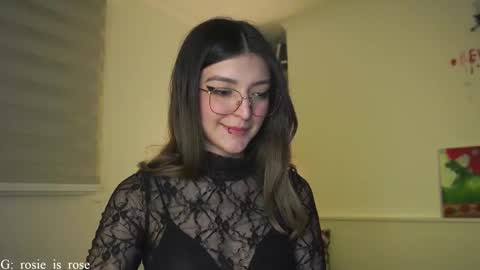 Snapshot of call_me_rosie chatting on December 2024 12:39:02 AM online show from December 2024 12:39:02 AM