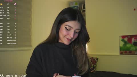 Snapshot of call_me_rosie chatting on December 2024 02:04:01 AM online show from December 2024 02:04:01 AM