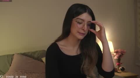 Snapshot of call_me_rosie chatting on September 2025 01:49:01 AM online show from September 2025 01:49:01 AM