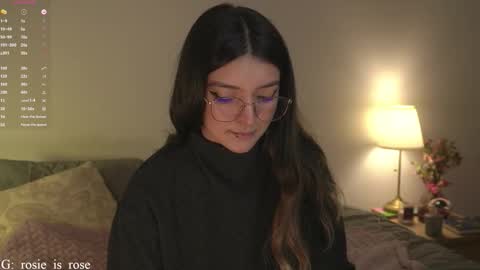 Snapshot of call_me_rosie chatting on October 2025 04:40:01 AM online show from October 2025 04:40:01 AM