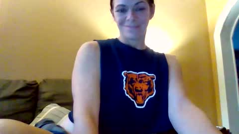 Snapshot of calli_girl420 chatting on January 2026 09:52:02 PM Calli online show from January 2026 09:52:02 PM