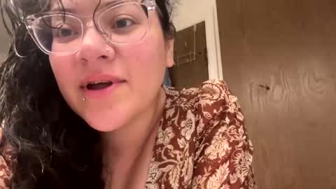callm3katt online show from November 2025 05:58:02 PM
