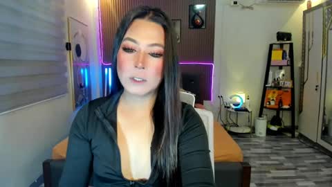 Snapshot of callme_ivyaguas chatting on July 2026 05:35:02 AM IVY online show from July 2026 05:35:02 AM