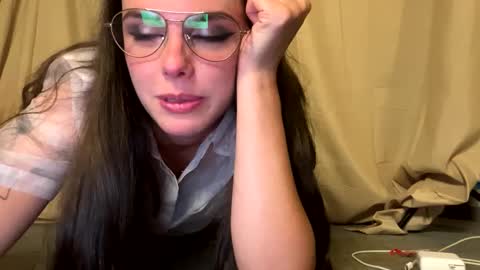 Snapshot of callme_sg chatting on September 2025 01:40:02 AM SG Baby online show from September 2025 01:40:02 AM