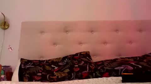 Snapshot of callme_sg chatting on December 2025 03:01:01 AM SG Baby online show from December 2025 03:01:01 AM