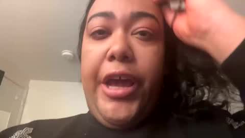 Snapshot of cals9x chatting on January 2025 01:18:01 AM camzxoxox online show from January 2025 01:18:01 AM