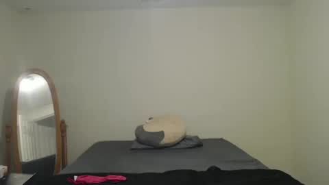 Snapshot of cals9x chatting on October 2025 11:27:02 PM camzxoxox online show from October 2025 11:27:02 PM