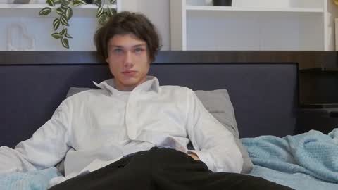 Calvin online show from January 2025 03:39:01 AM