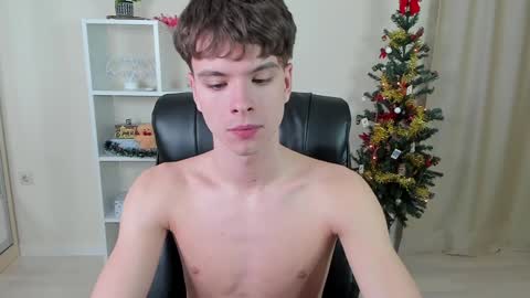 Hey I am Calvin  online show from December 2024 10:14:02 PM