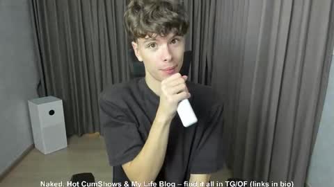 Hey I am Calvin  online show from October 2025 02:14:02 PM