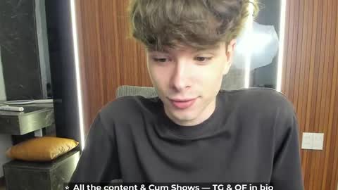 Hey I am Calvin  online show from April 2026 05:17:01 PM