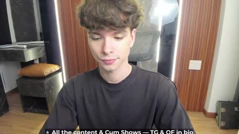 Hey I am Calvin  online show from April 2026 05:30:01 PM