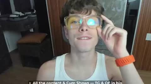 Hey I am Calvin  online show from June 2026 05:13:02 PM