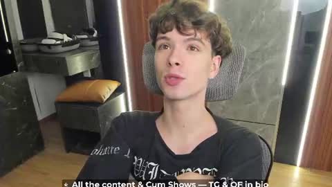 Hey I am Calvin  online show from June 2026 05:13:02 PM