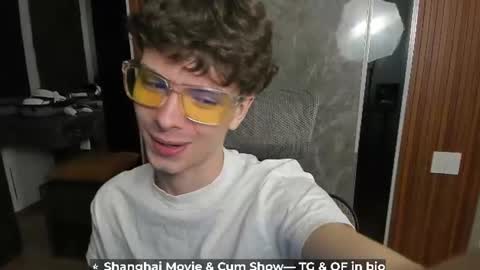 Hey I am Calvin  online show from June 2026 02:23:02 PM