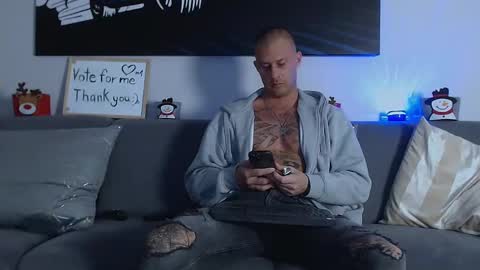 Calvin  online show from December 2024 09:18:02 PM