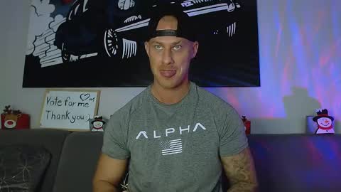 Calvin  online show from December 2024 07:39:02 PM