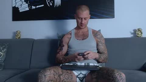 Calvin  online show from January 2025 08:28:01 PM