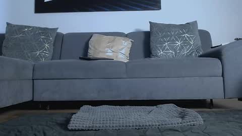 Calvin  online show from February 2025 06:32:02 AM