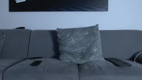 Calvin  online show from March 2025 11:09:02 PM