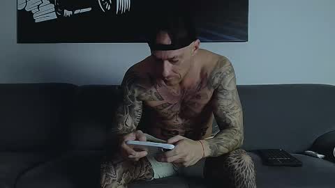 Calvin  online show from September 2025 09:59:02 PM