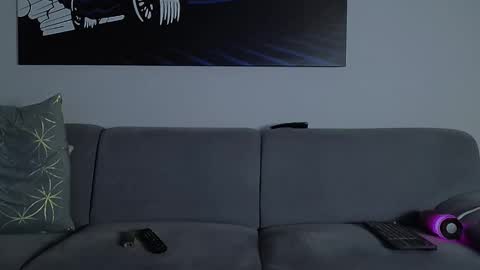 Calvin  online show from October 2025 08:29:02 PM