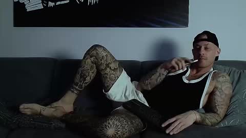 Calvin  online show from October 2025 08:51:02 PM