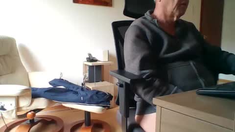 camcologne online show from November 2025 10:04:01 AM