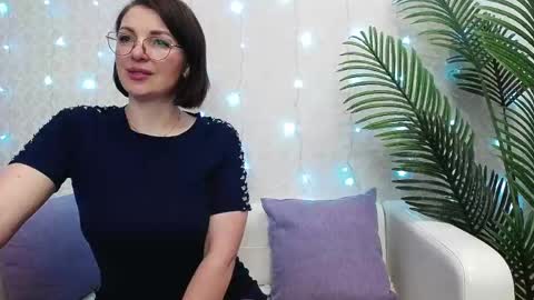 camelia_lillie online show from May 2026 11:23:04 PM