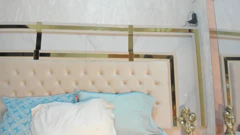 cameron_hearts online show from January 2026 12:20:02 PM